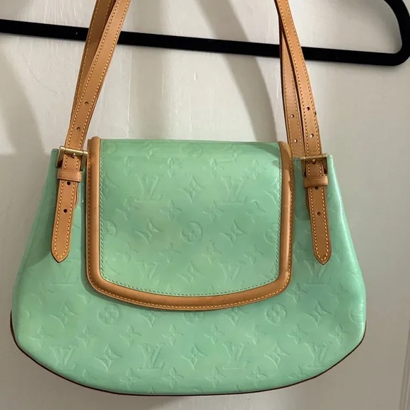Authentic Vintage 1998 Louis Vuitton Biscayne Bag in Peppermint - Picture 13 of 16